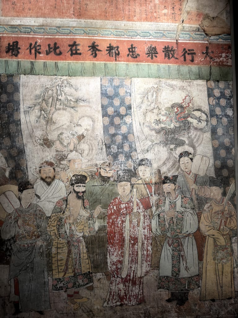 散乐图壁画，红色题榜可读